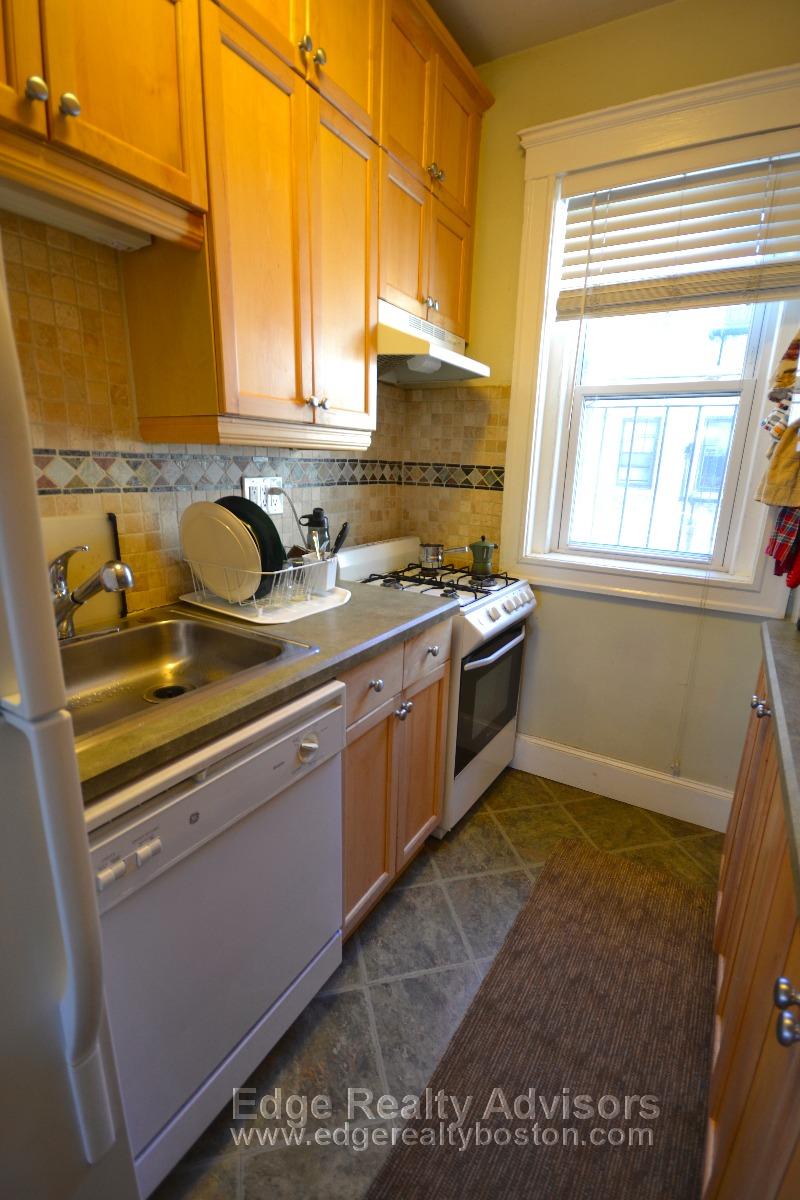 1564 Commonwealth Ave, Brighton