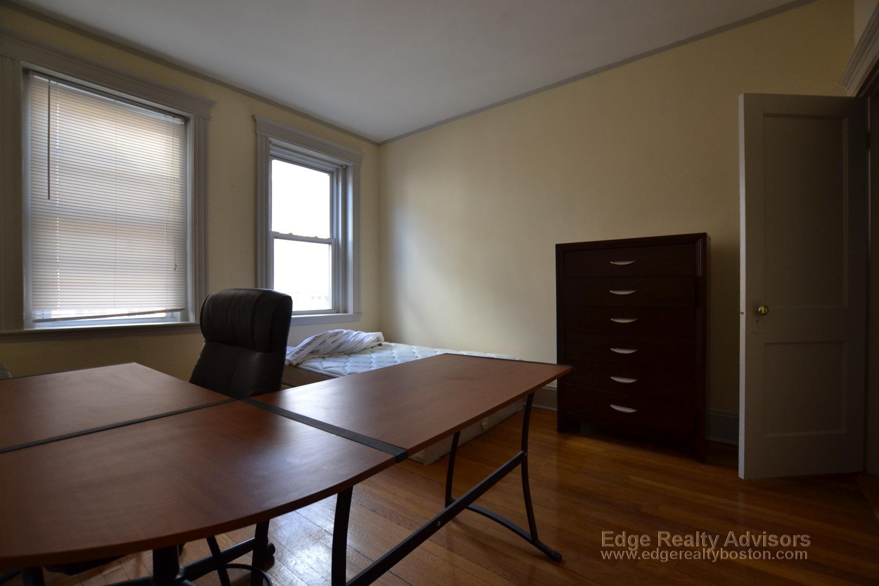 43 Orkney Rd, Brighton