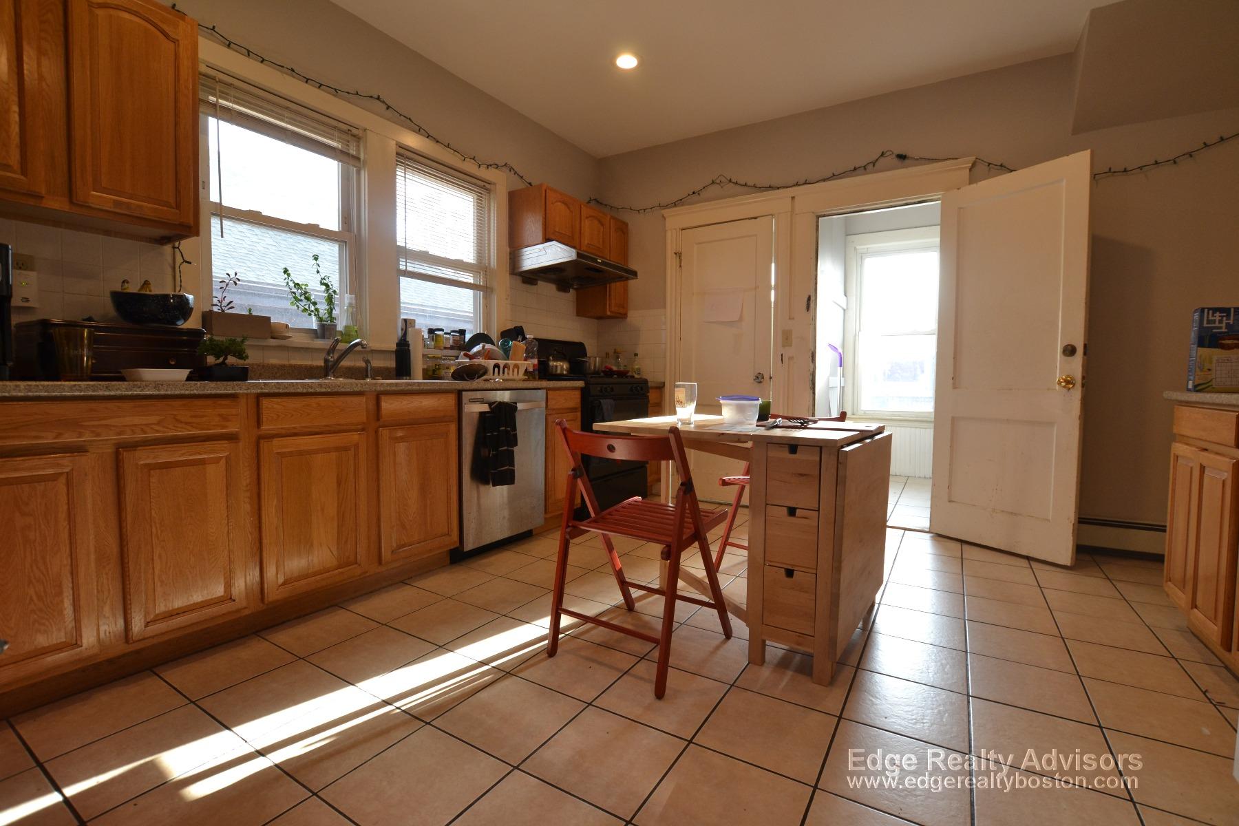 44 Long Ave, Brighton