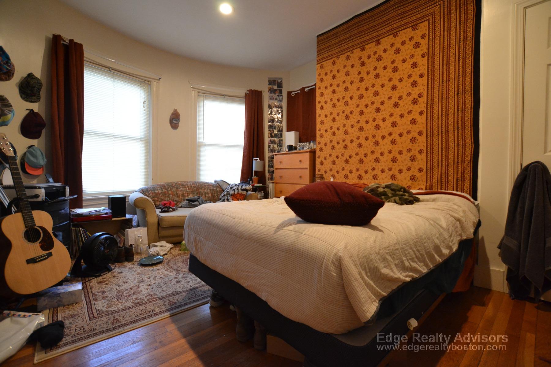 44 Long Ave, Brighton