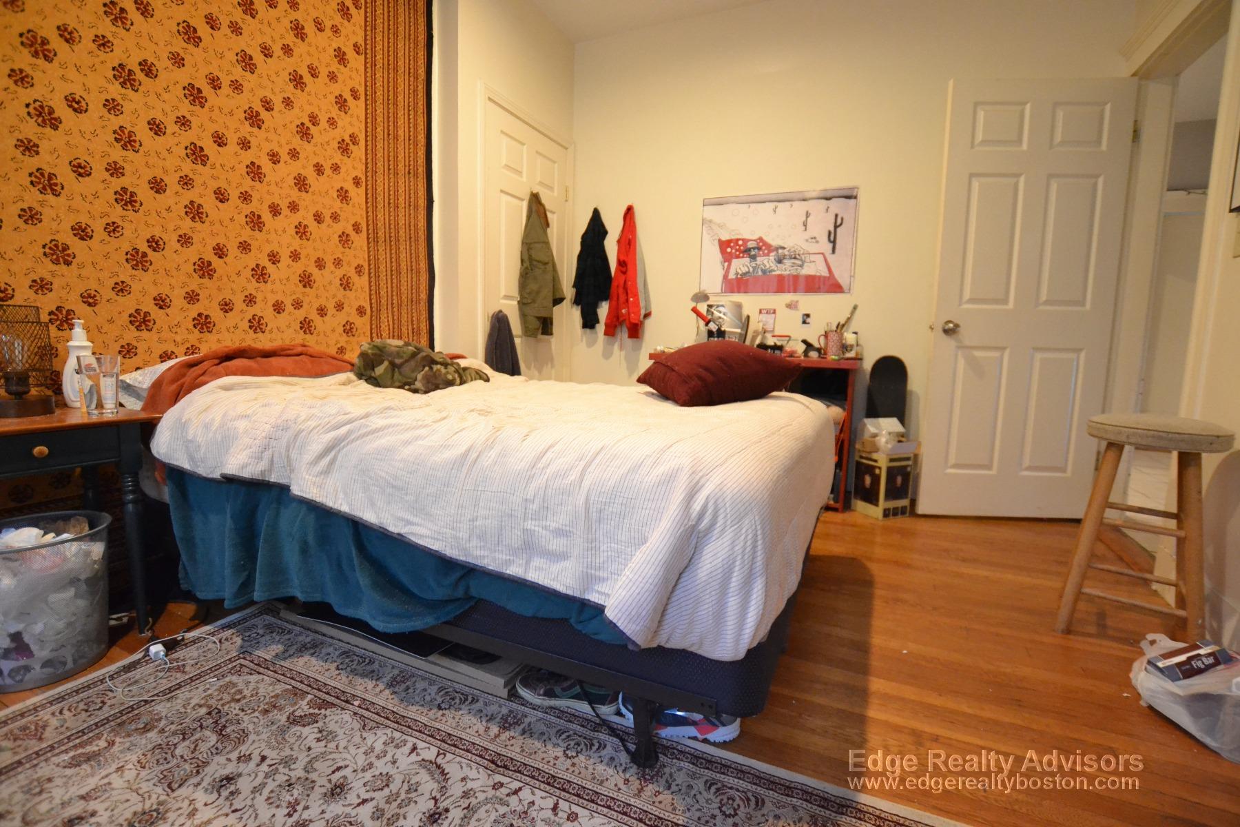 44 Long Ave, Brighton