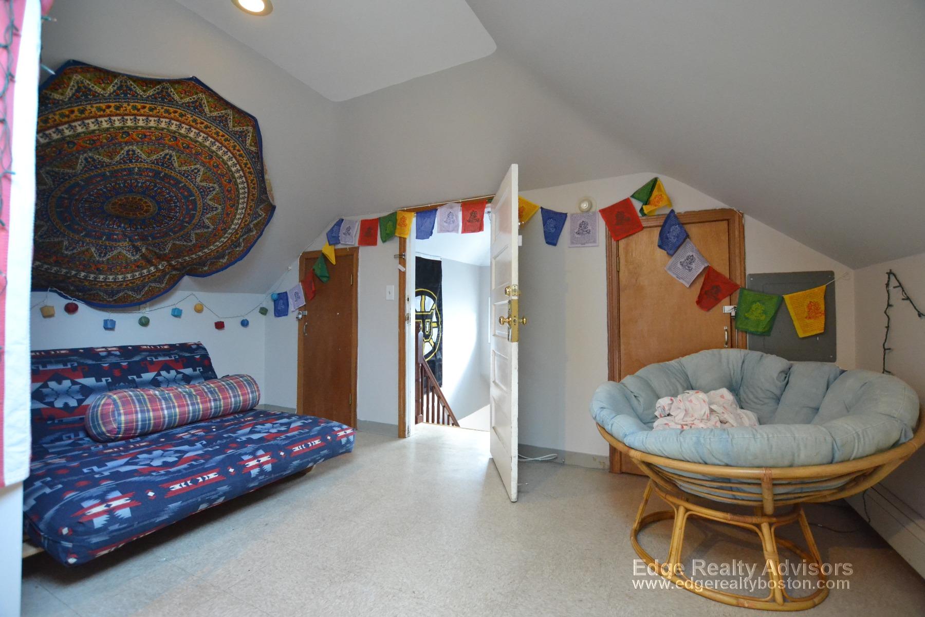 44 Long Ave, Brighton