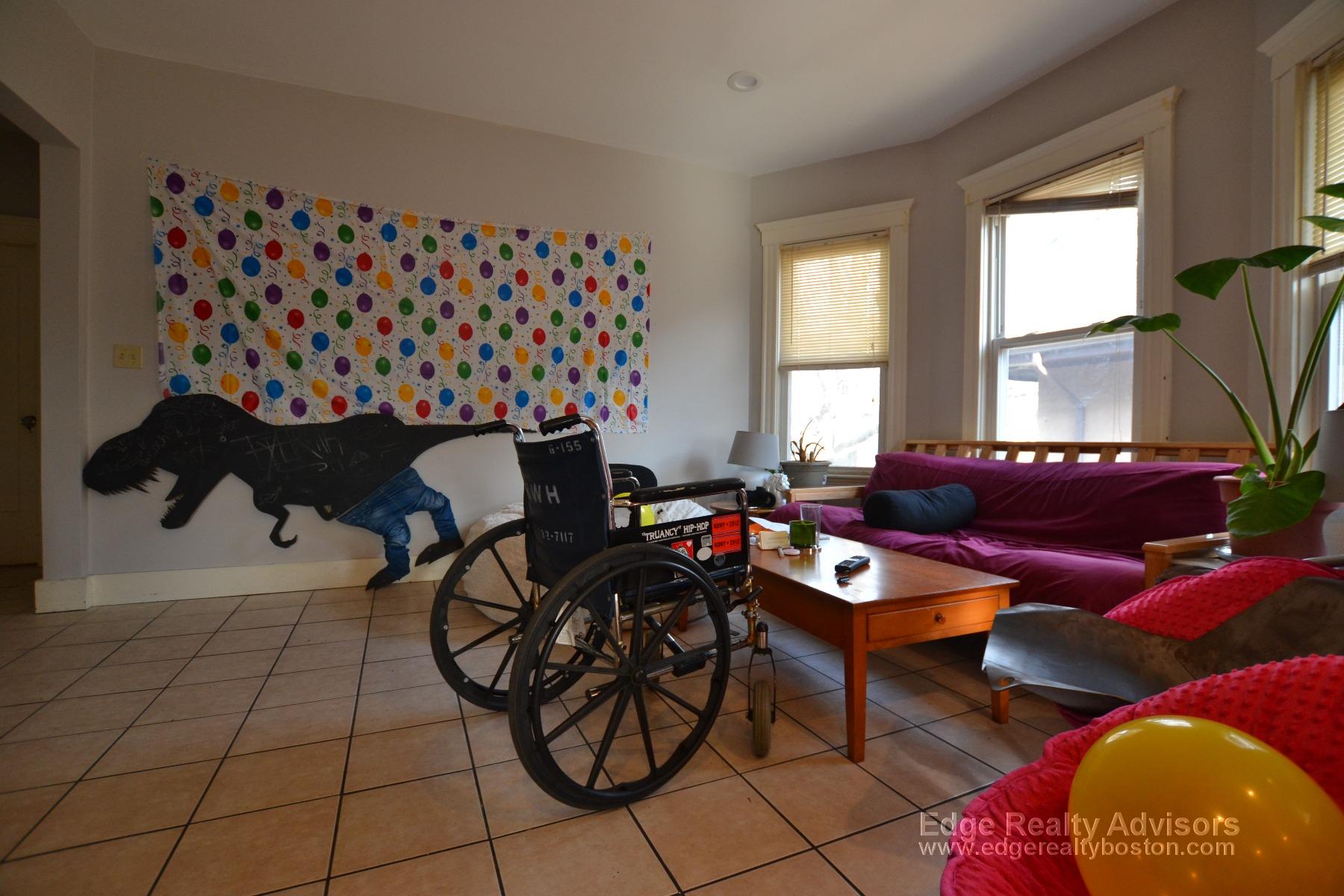 44 Long Ave, Brighton