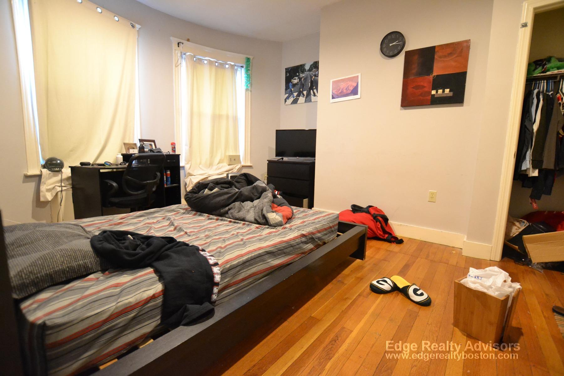 44 Long Ave, Brighton