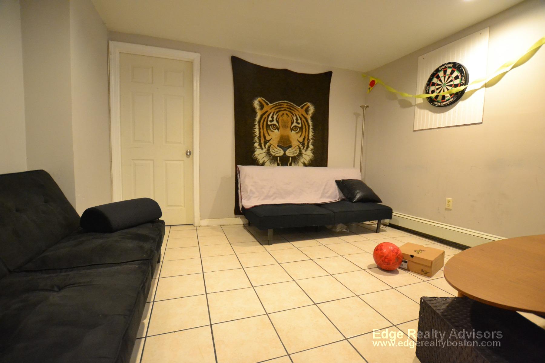 44 Long Ave, Brighton