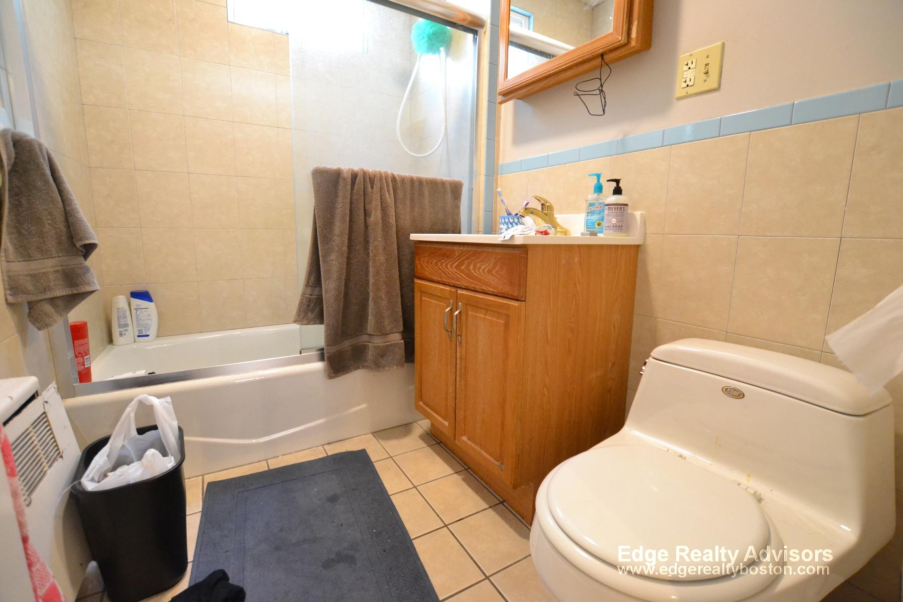 44 Long Ave, Brighton