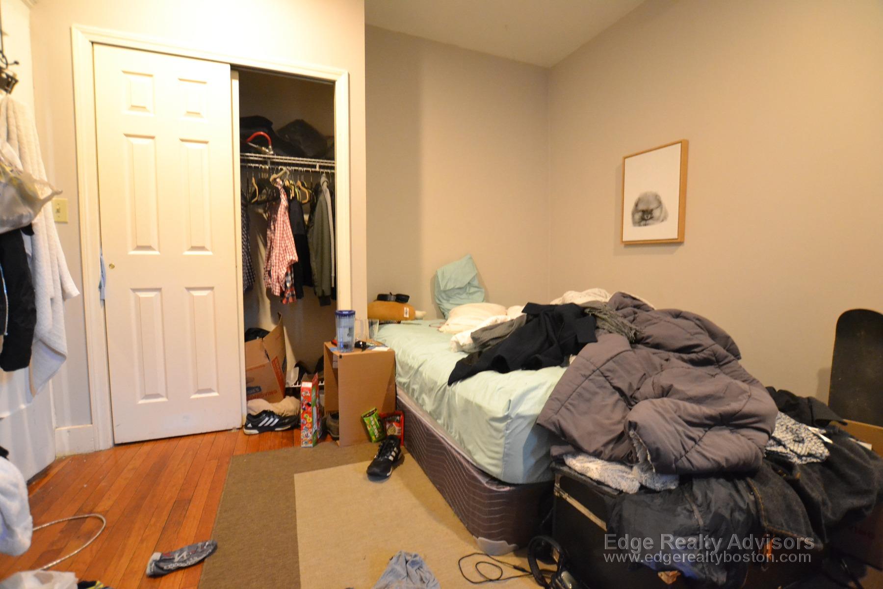 44 Long Ave, Brighton