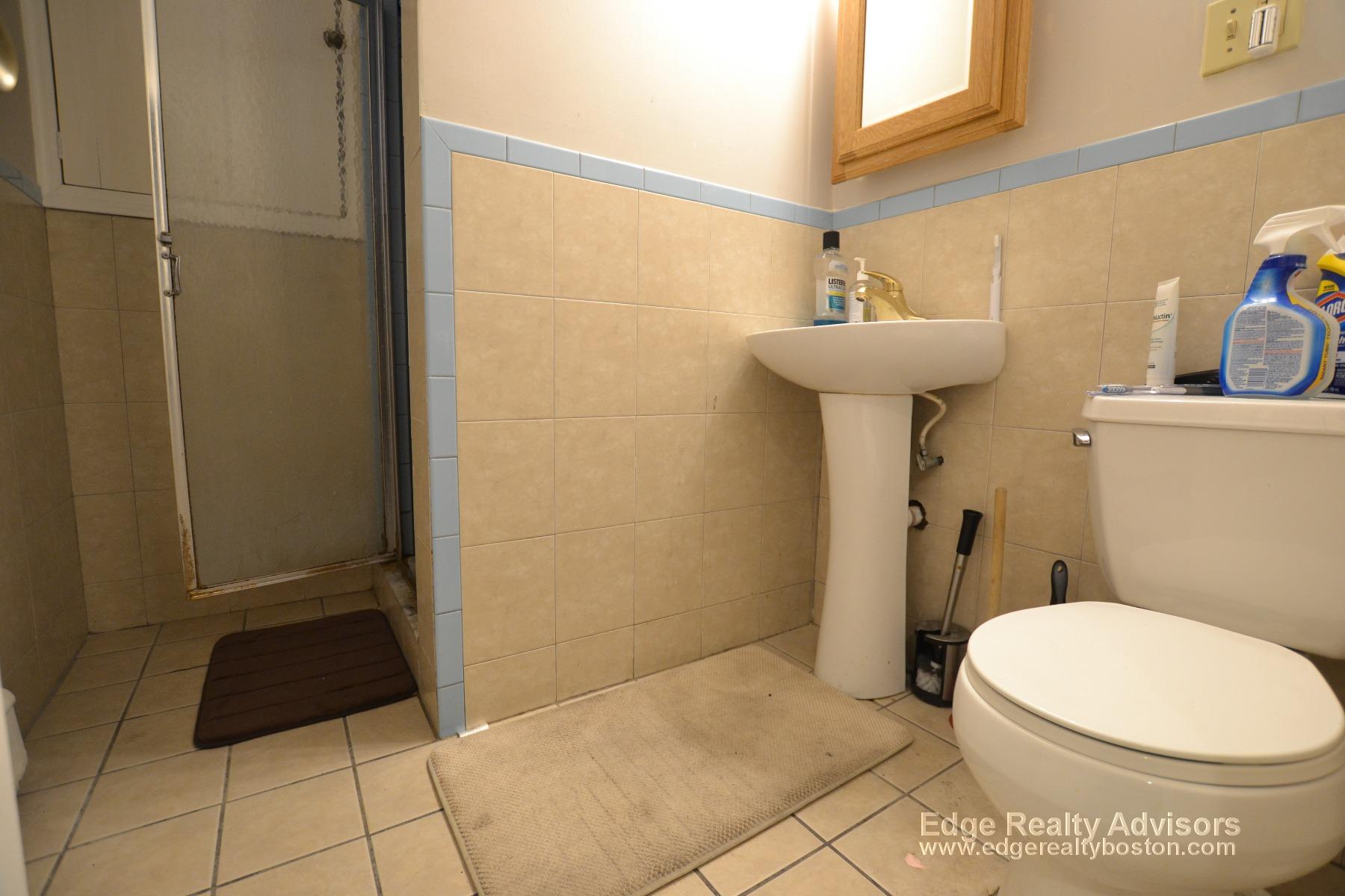 44 Long Ave, Brighton