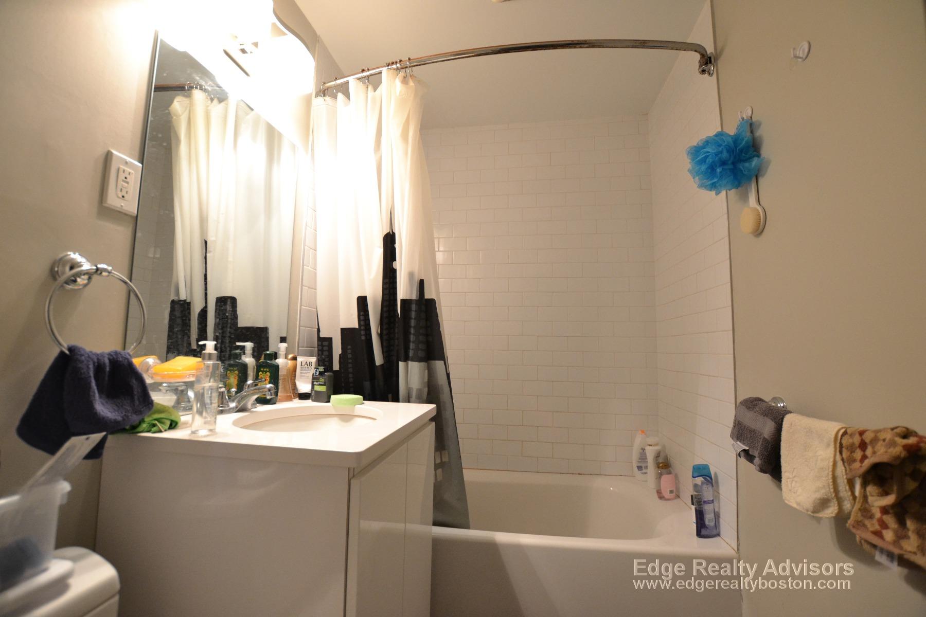 19 Greylock Rd, Allston