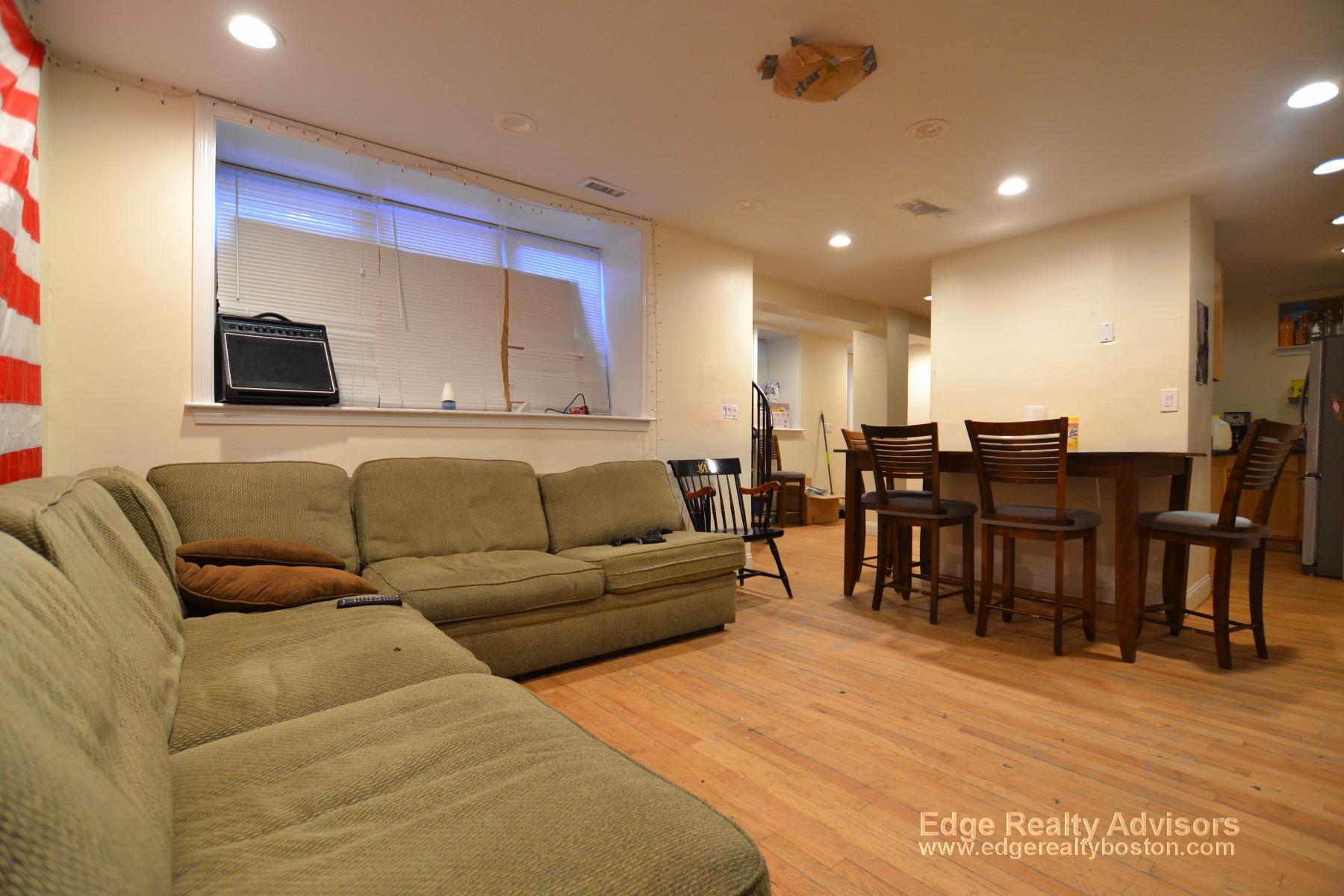 48 Ashford St, Allston