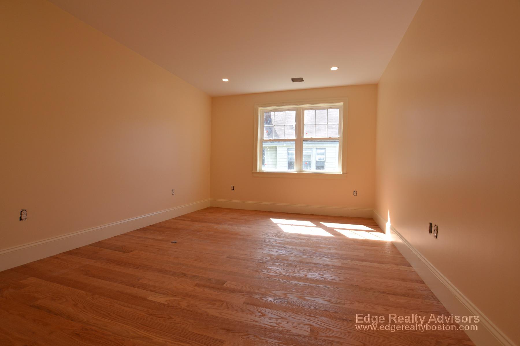 188 Faneuil St, Brighton