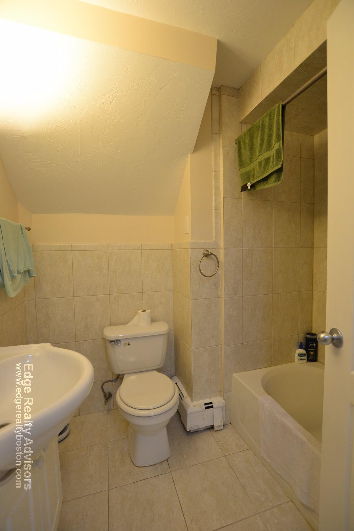 7 Delaware Pl, Brighton