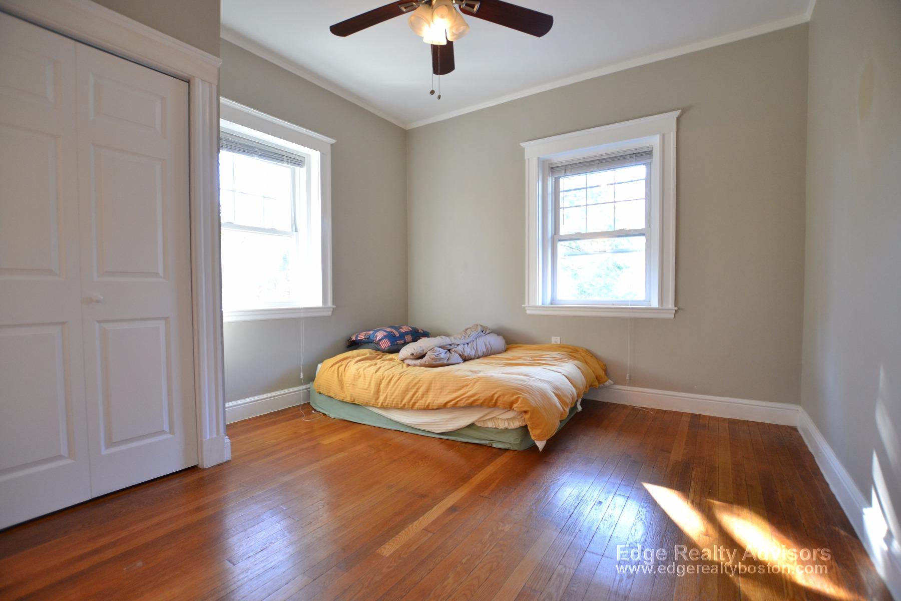 64 Corey Rd, Brighton