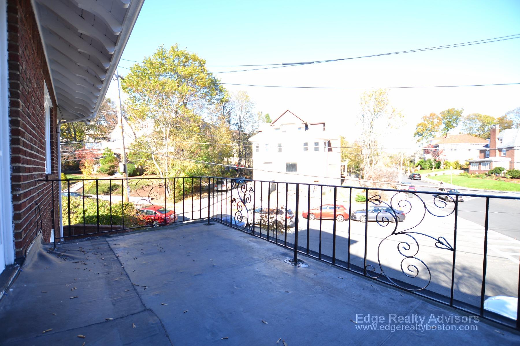 64 Corey Rd, Brighton