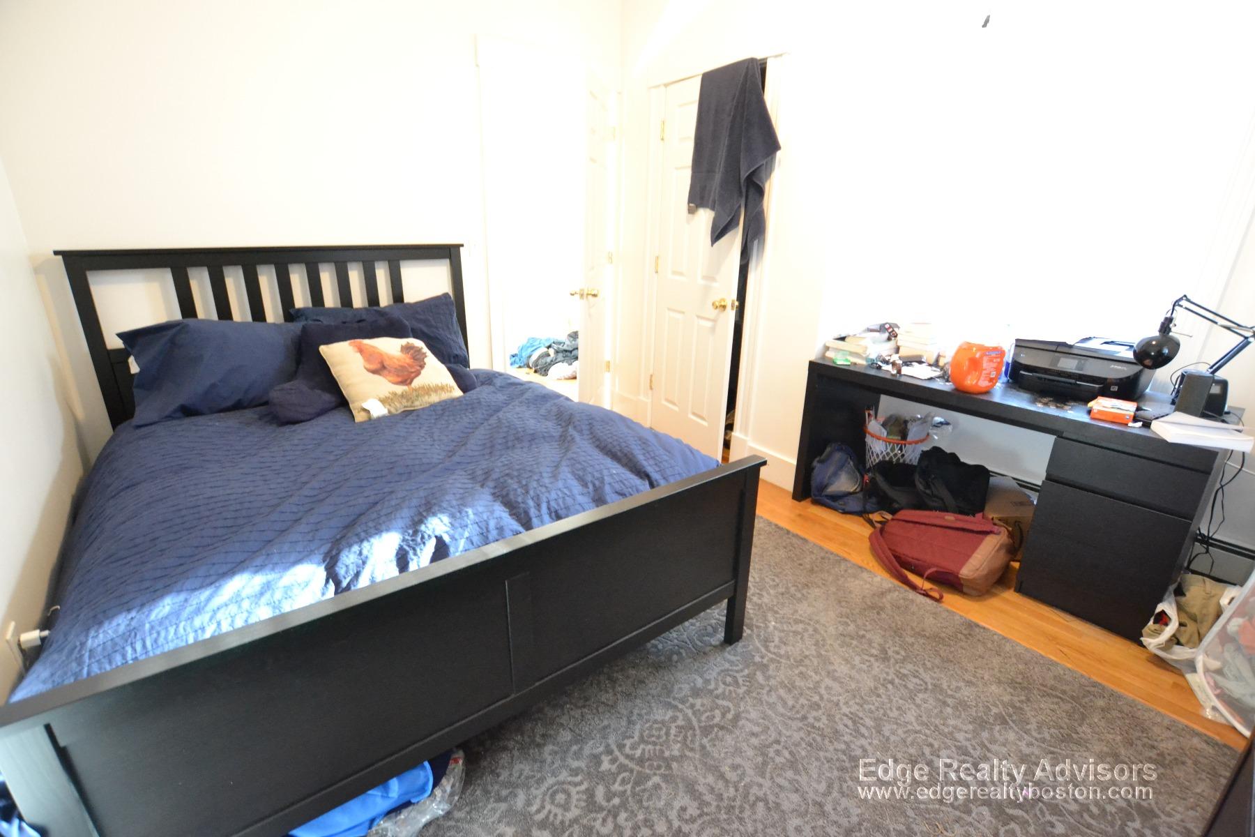 10 Wadsworth St, Allston