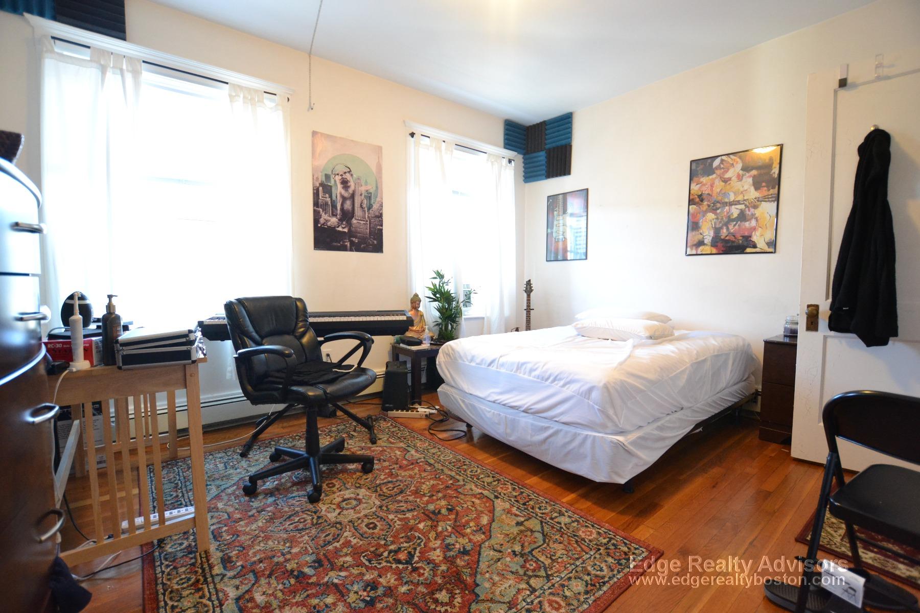 10 Wadsworth St, Allston