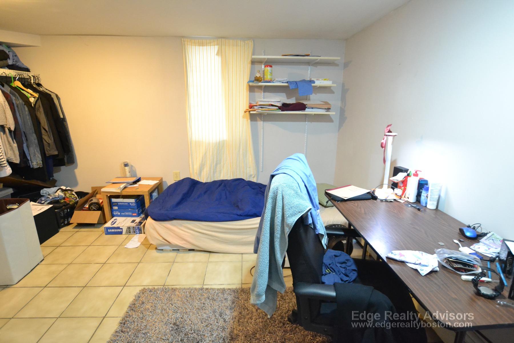 33 Long Ave, Brighton