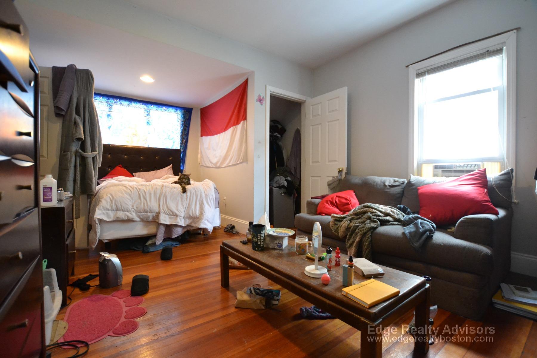 32 Long Ave, Brighton