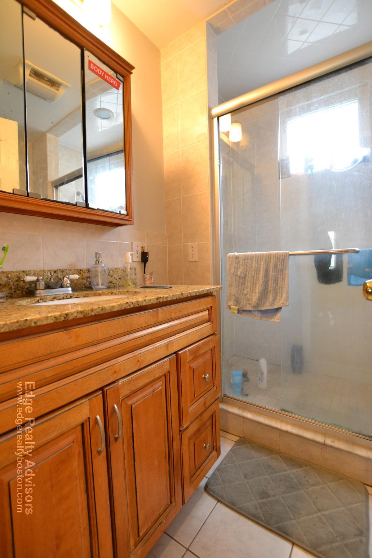 32 Long Ave, Brighton