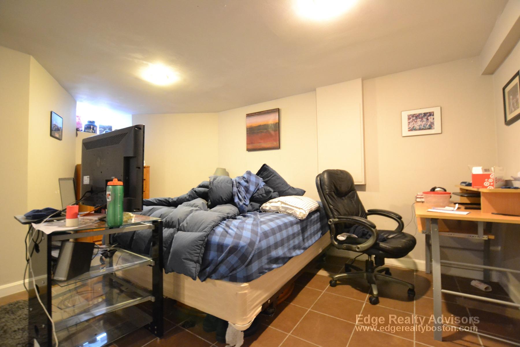 117 Glenville Ave, Allston