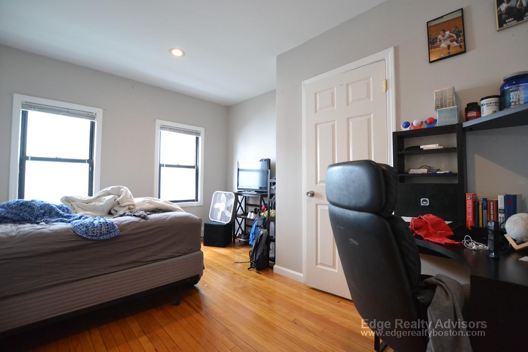 117 Glenville Ave, Allston