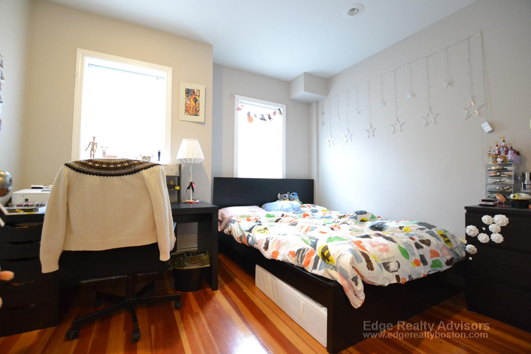 115 Glenville Ave, Allston