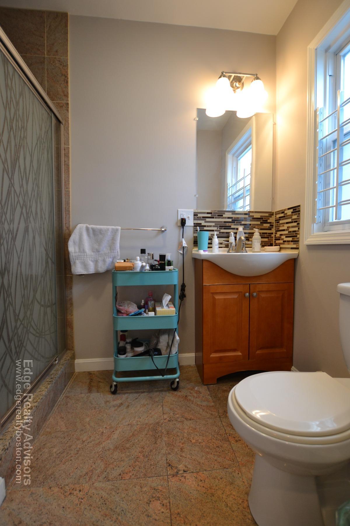 115 Glenville Ave, Allston