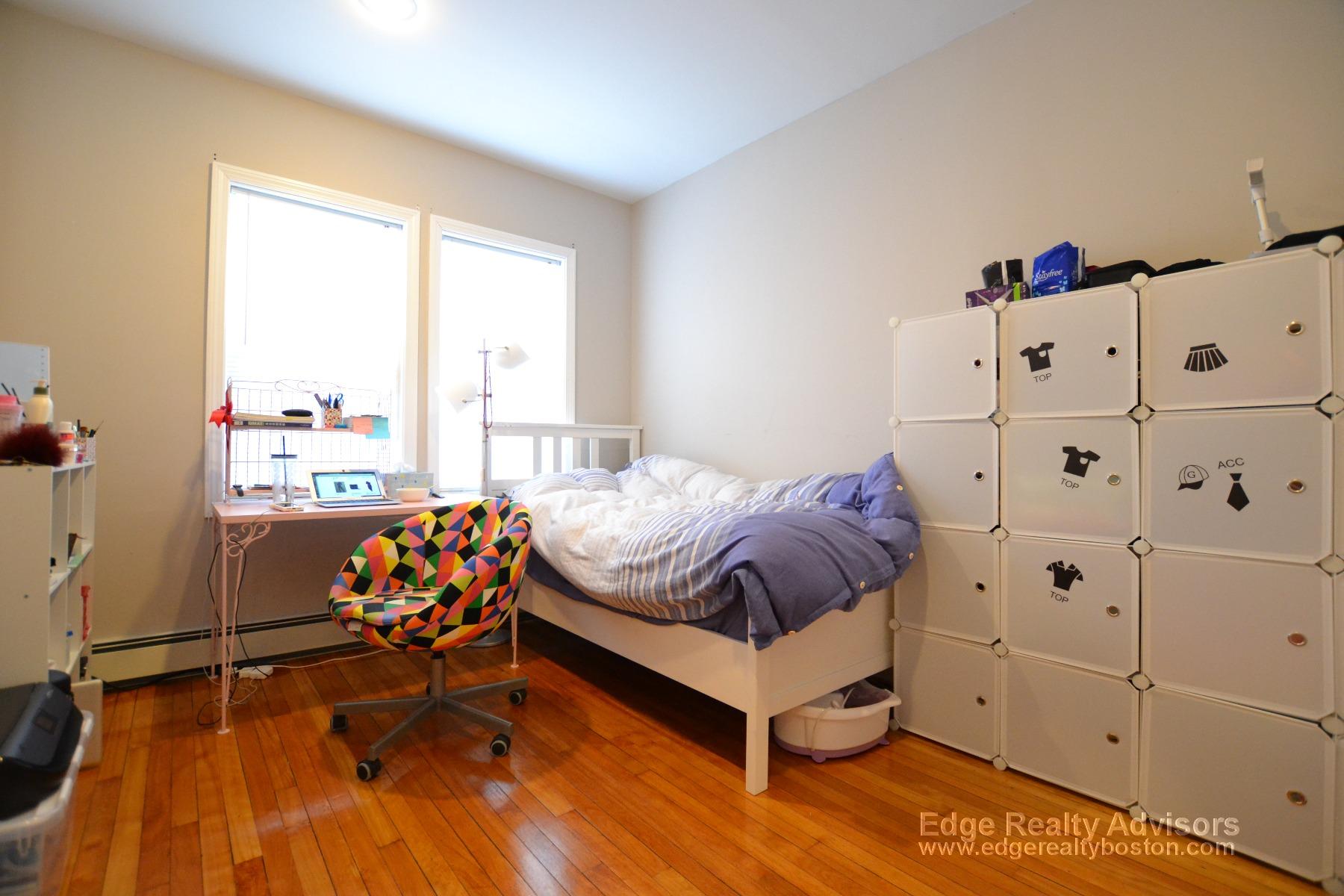 115 Glenville Ave, Allston