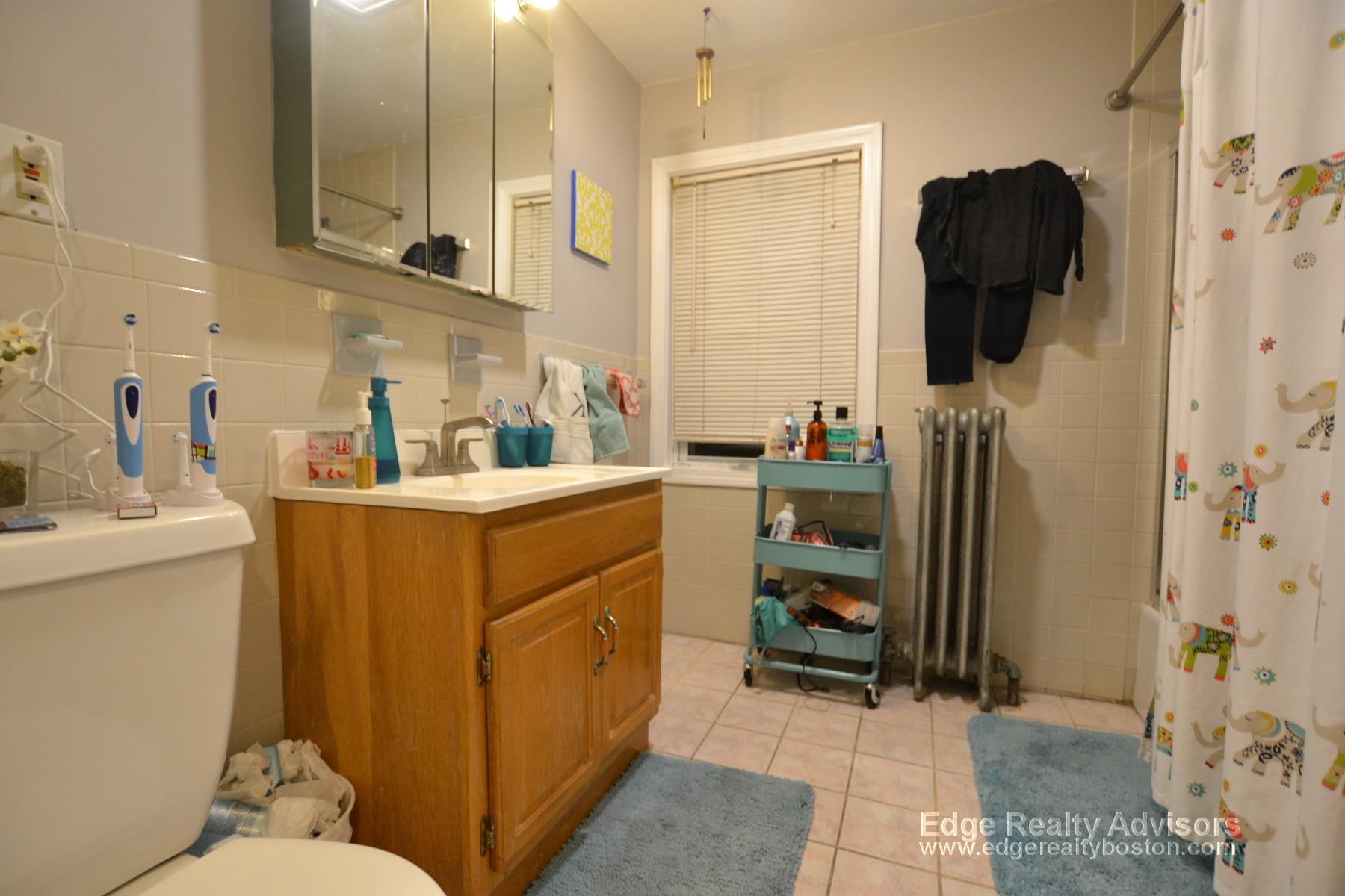 16 Long Ave, Brighton