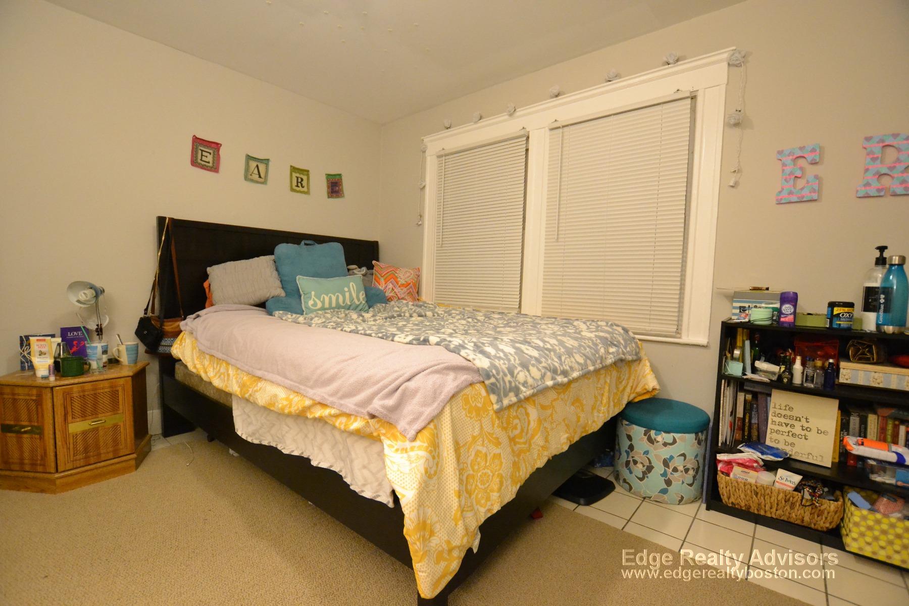 16 Long Ave, Brighton