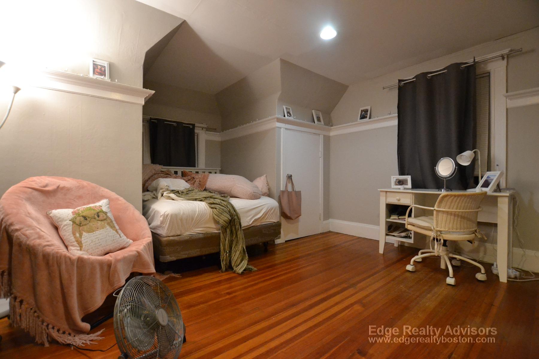 16 Long Ave, Brighton