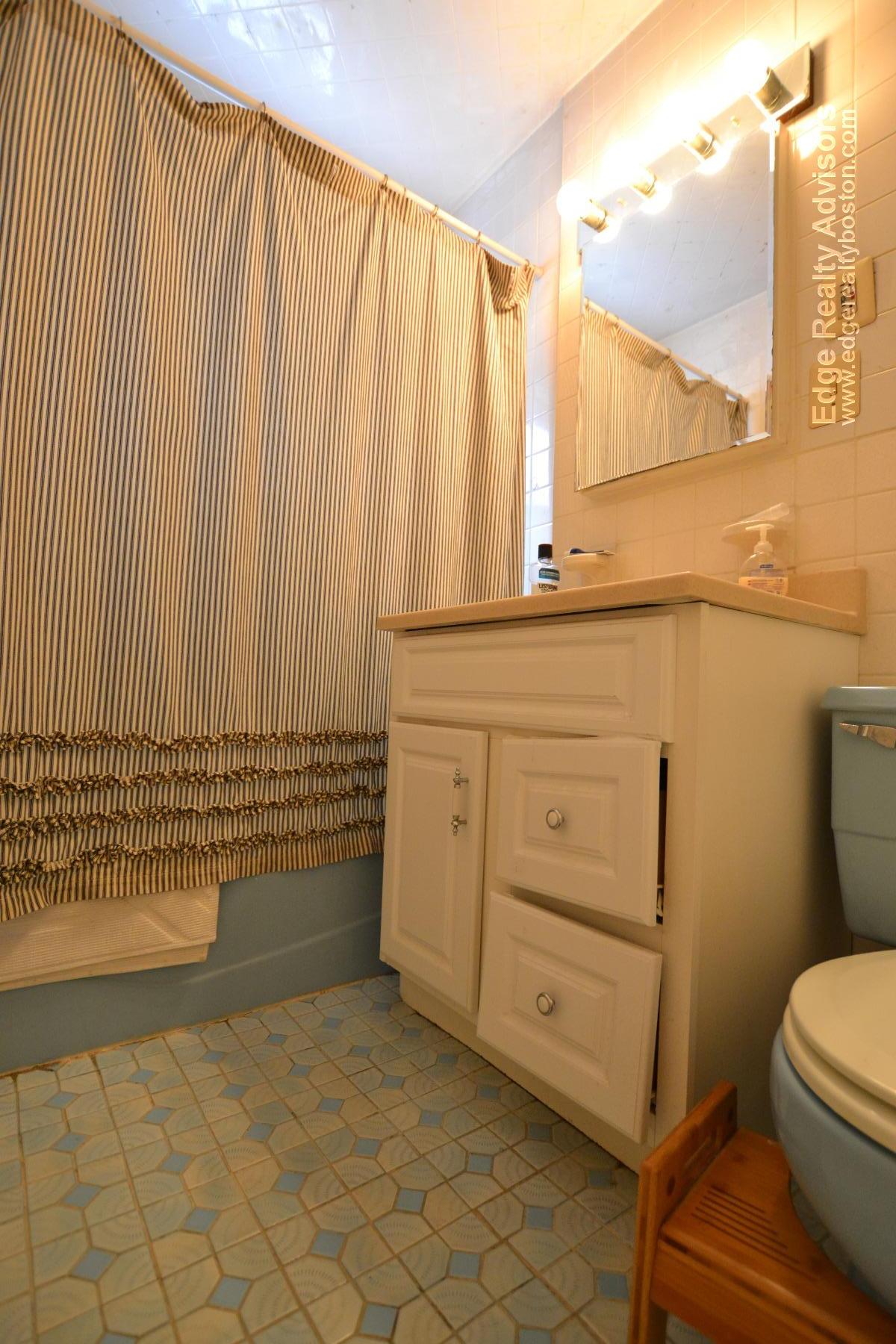 28 Falkland St, Brighton