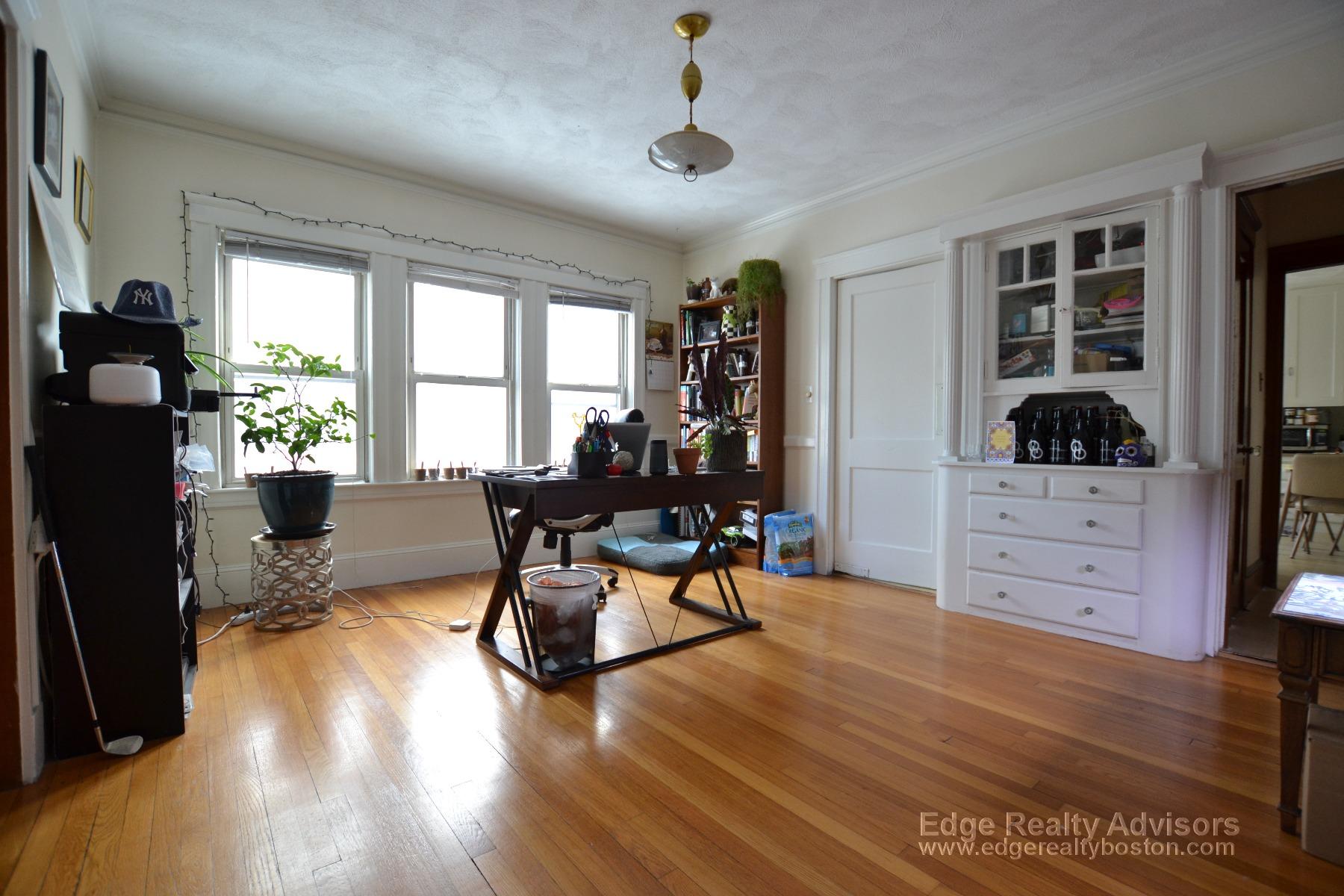 28 Falkland St, Brighton