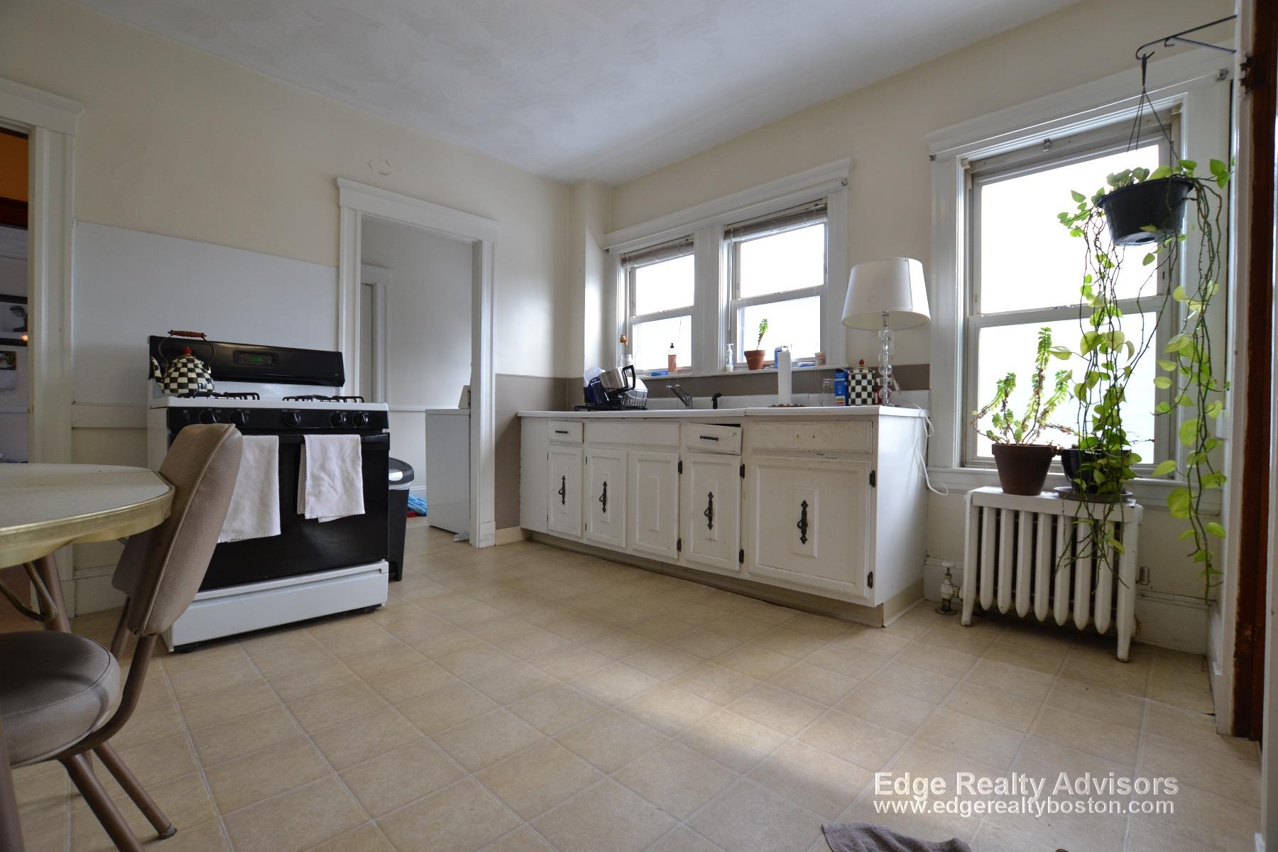 28 Falkland St, Brighton