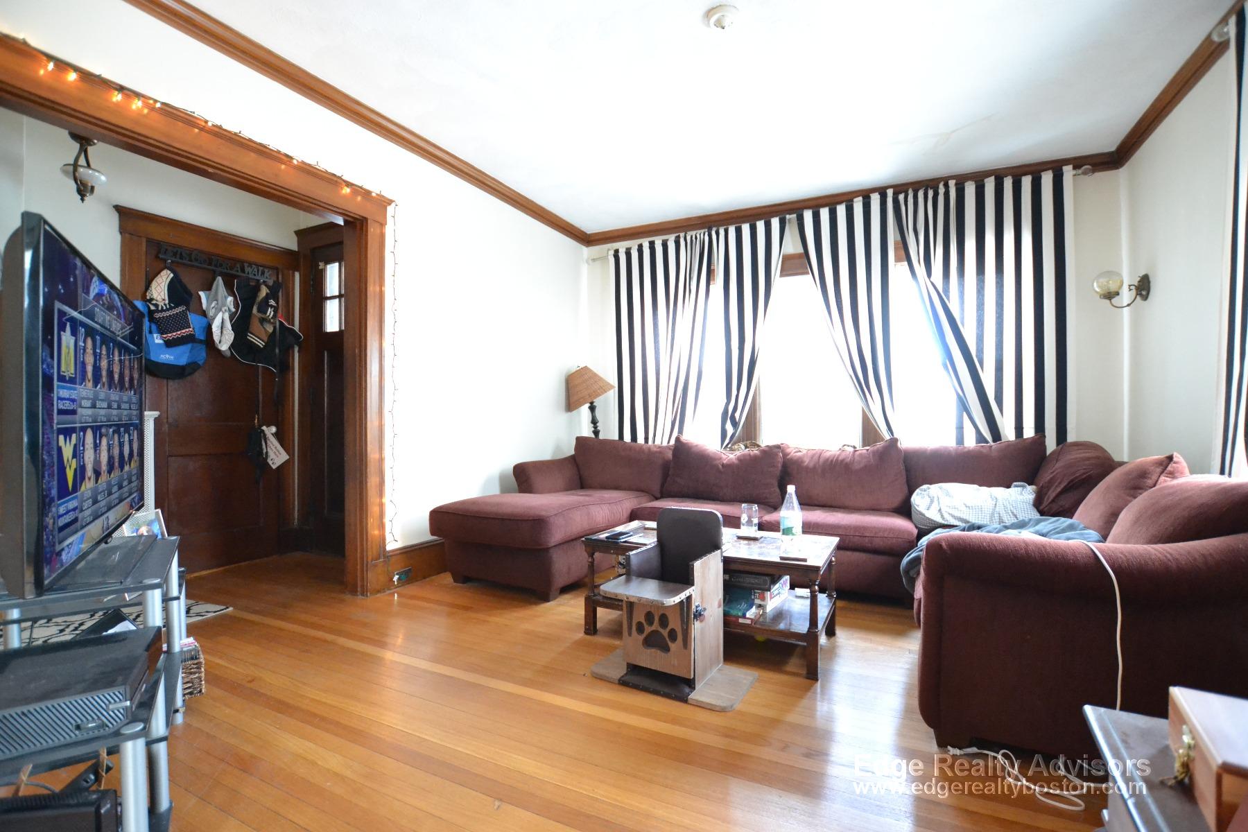 28 Falkland St, Brighton