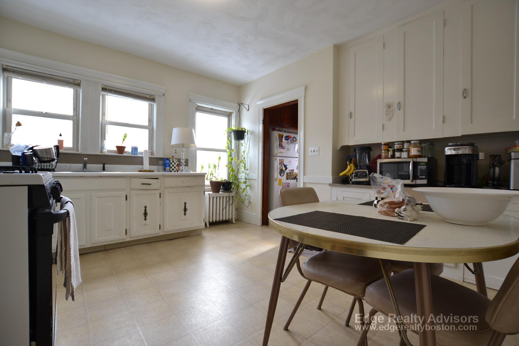 28 Falkland St, Brighton