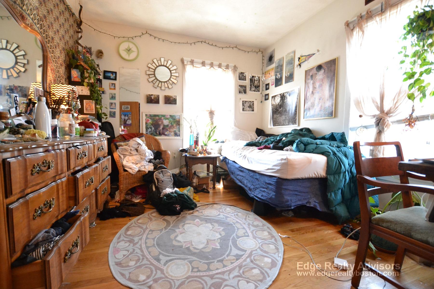 64 North Beacon St, Brighton