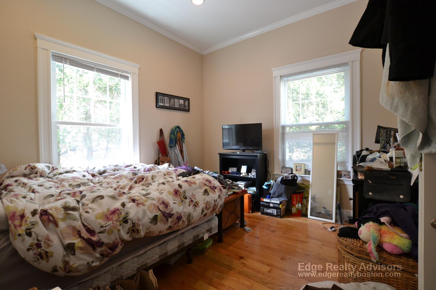 64 Corey Rd, Brighton