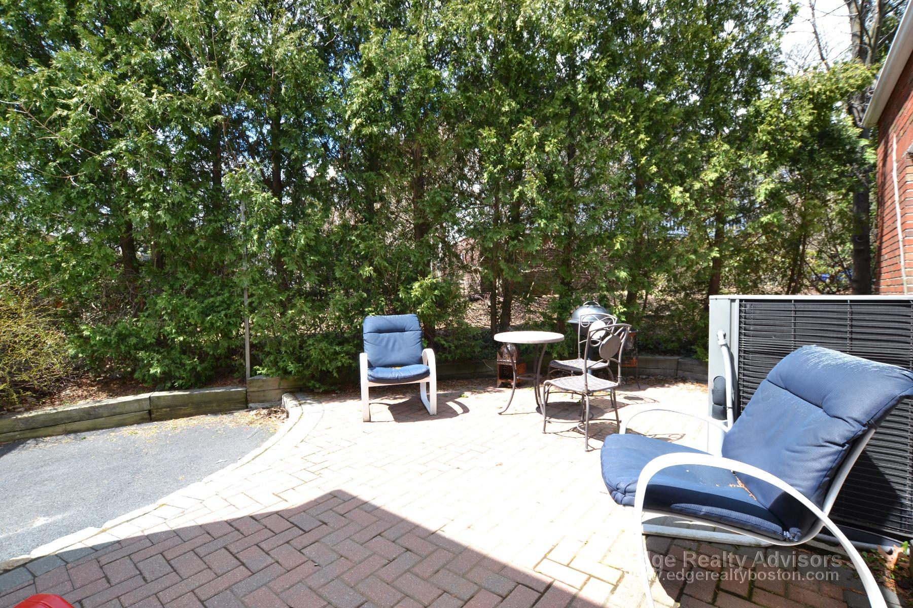 64 Corey Rd, Brighton