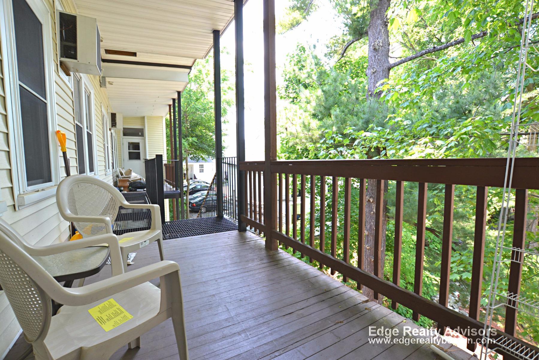 8 Delaware Pl, Brighton