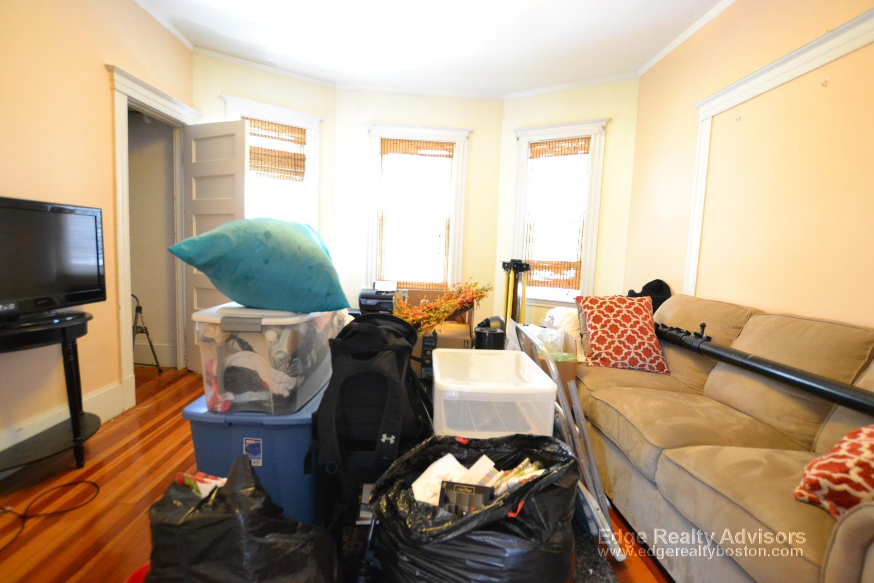 54 Donnybrook Rd, Brighton