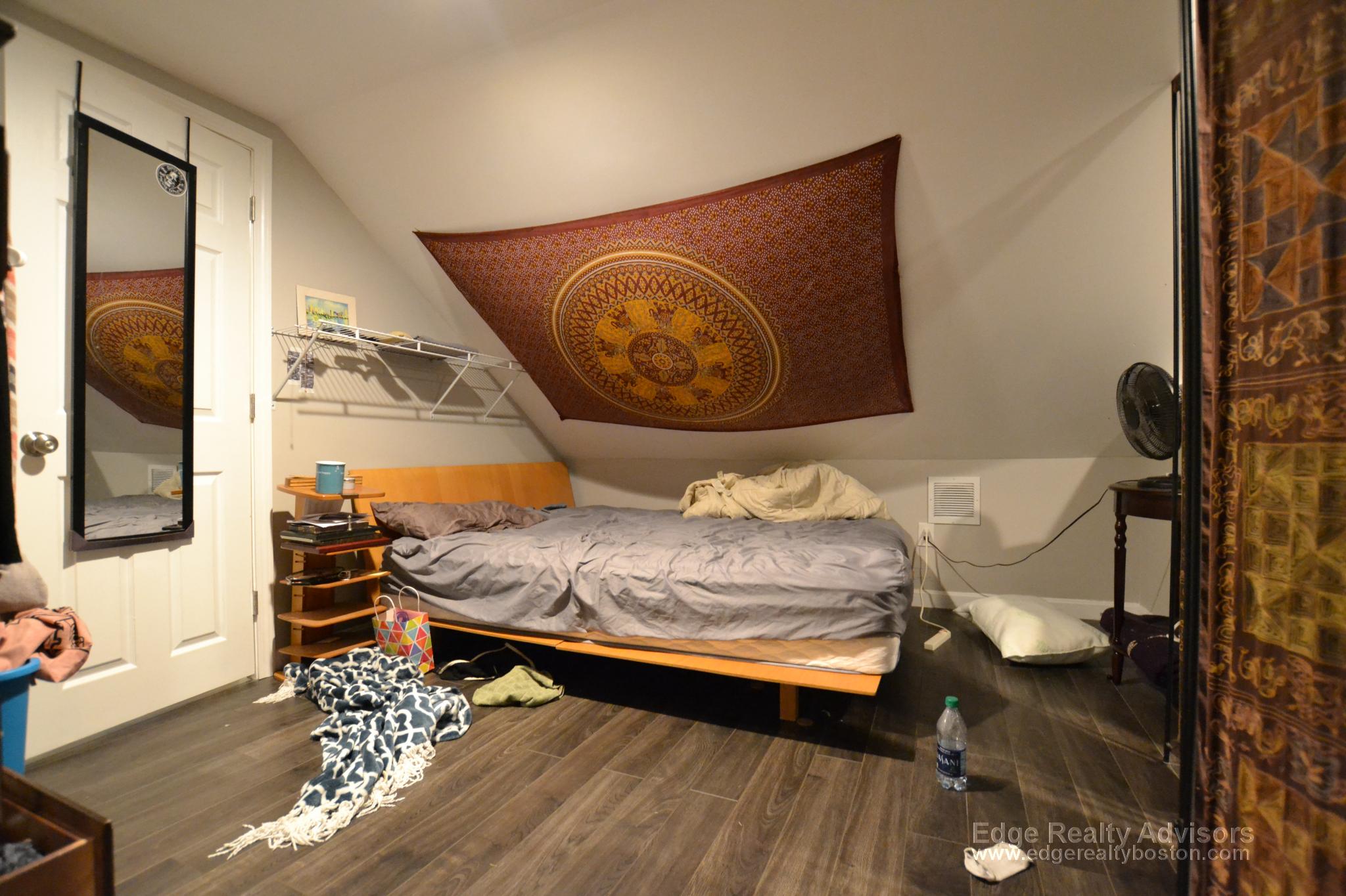 38 Kenrick St, Brighton