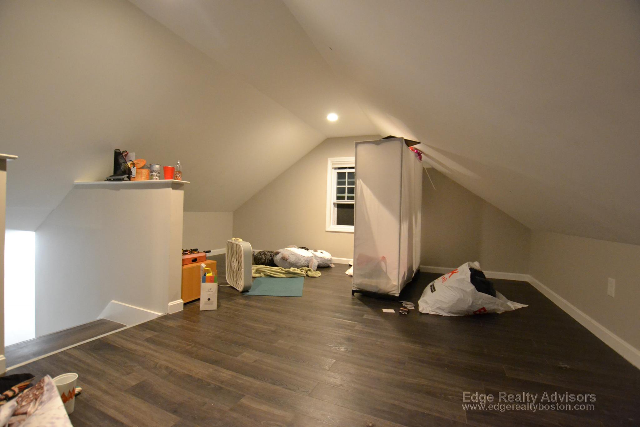 38 Kenrick St, Brighton