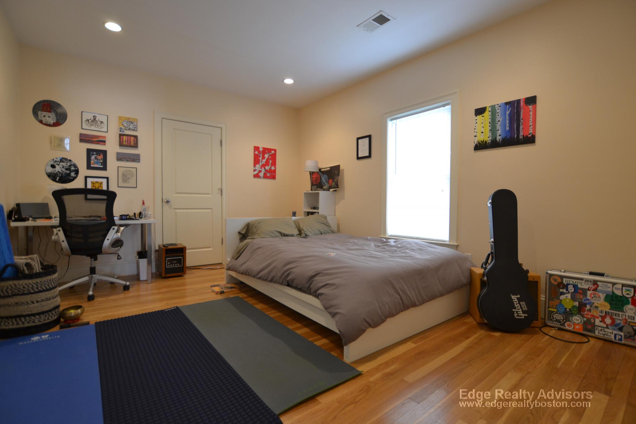 27 Lothrop St, Brighton