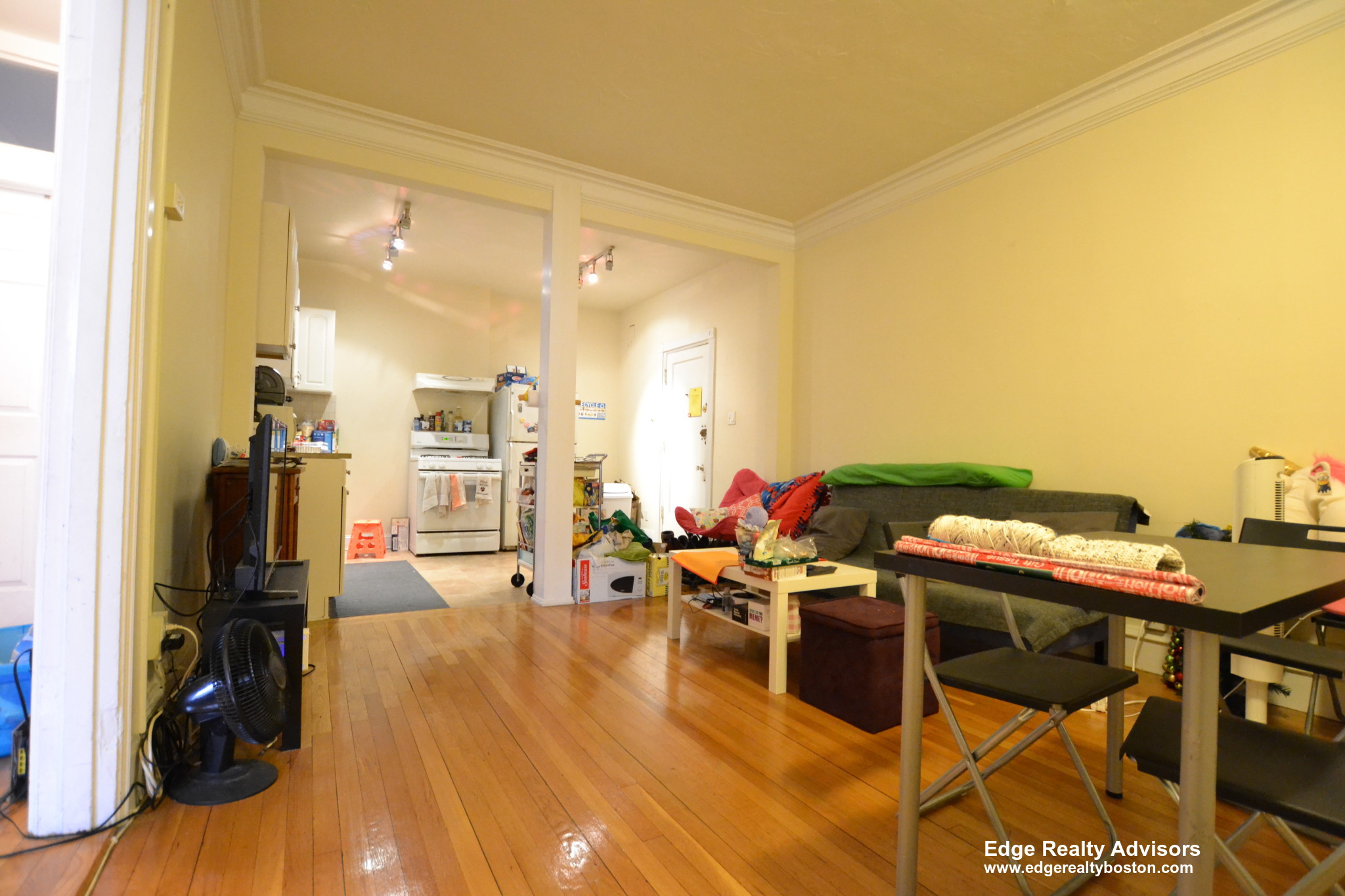 21 Park Vale Ave, Allston