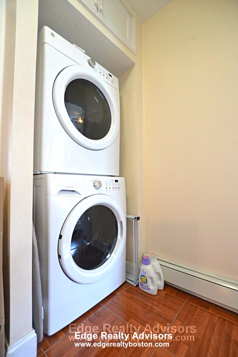 8 Delaware Pl, Brighton