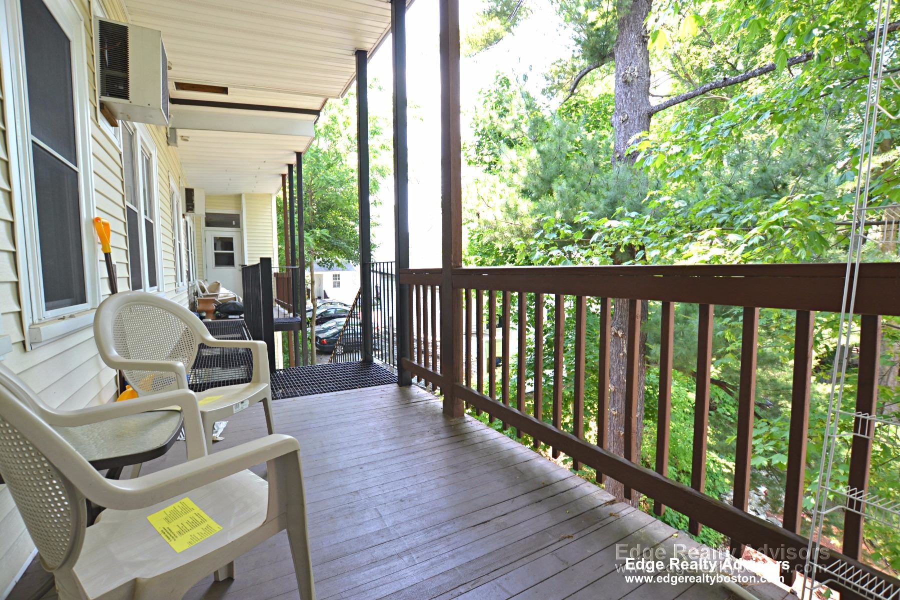 8 Delaware Pl, Brighton