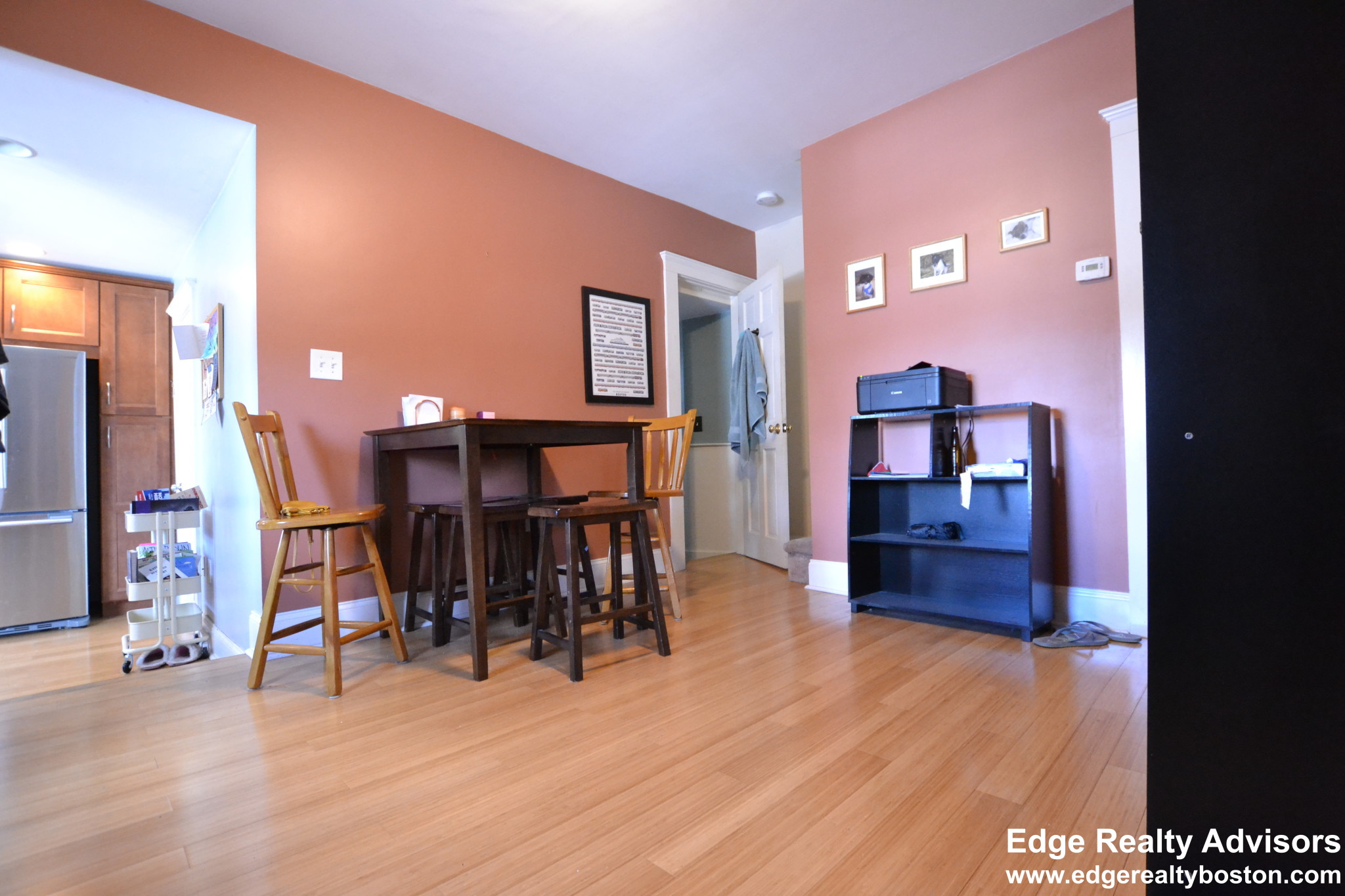 9 Baldwin Pl, Brighton