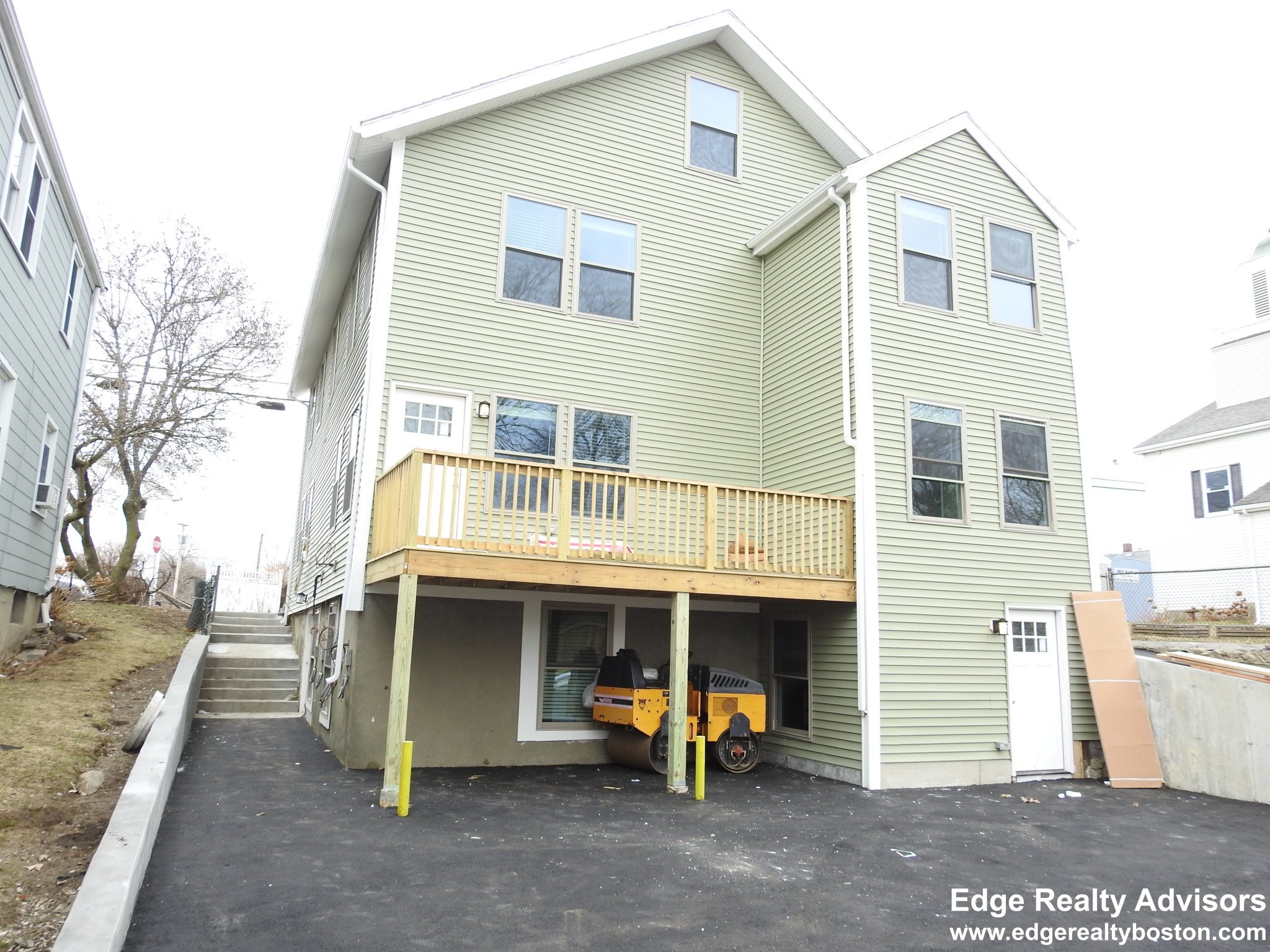 478 Fulton St, Medford Hillside