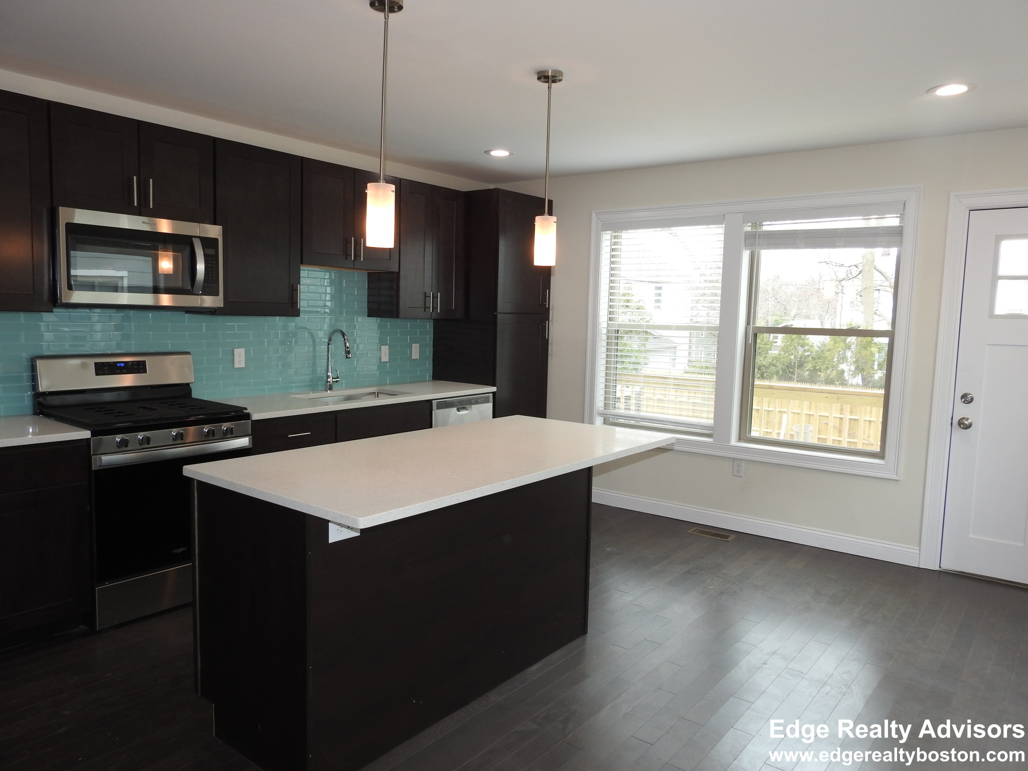 476 Fulton St, Medford Hillside